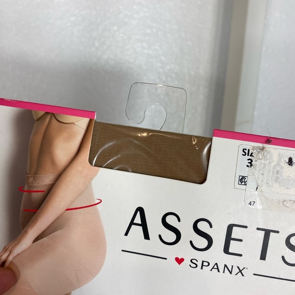 Spanx Assets Shaping Sheers Size 3 Full Length Pantyhose Shaper Airbrushed Look - Picture 8 of 10